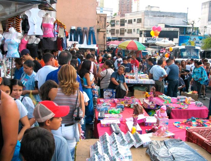 Bolivia registra alta informalidad en Latinoamérica