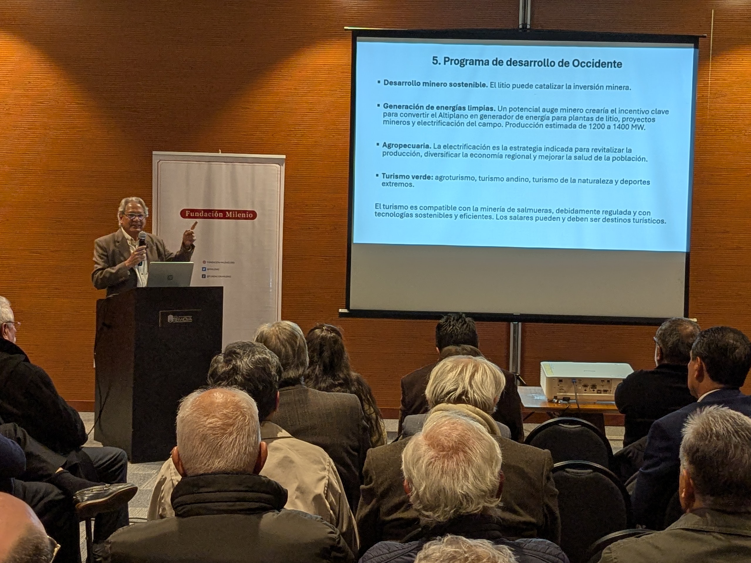 PXL 20250828 234616949