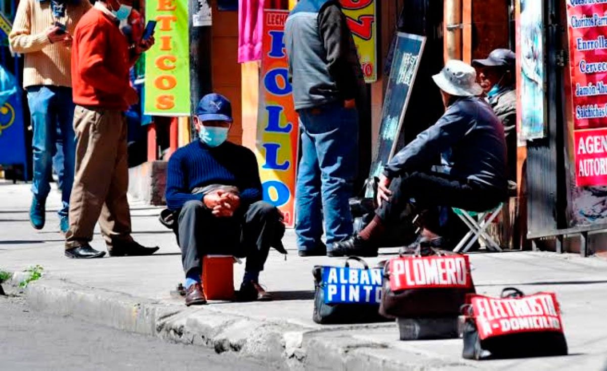 Ocho de cada 10 trabajadores en Bolivia son informales, según la OIT